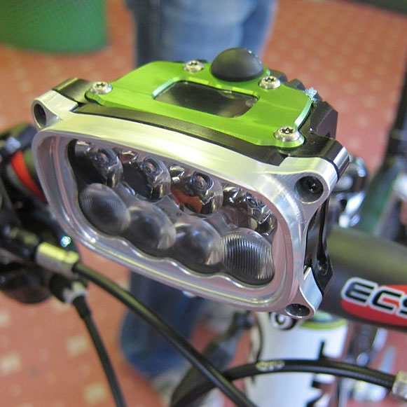 ros studie enke Hope unveil the Vision 8 LED light and more at the 2011 Core Bike Show