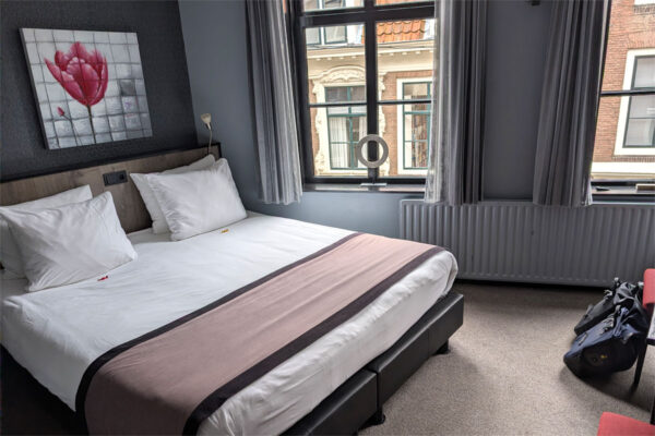 A comfortable B&B bedroom at the Old Poorthuys in Middelburg