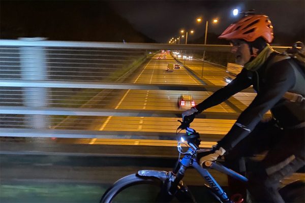 Crossing the M25 toward Chatley Heath