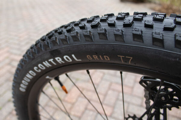 Specialized Ground Control T7 Grid